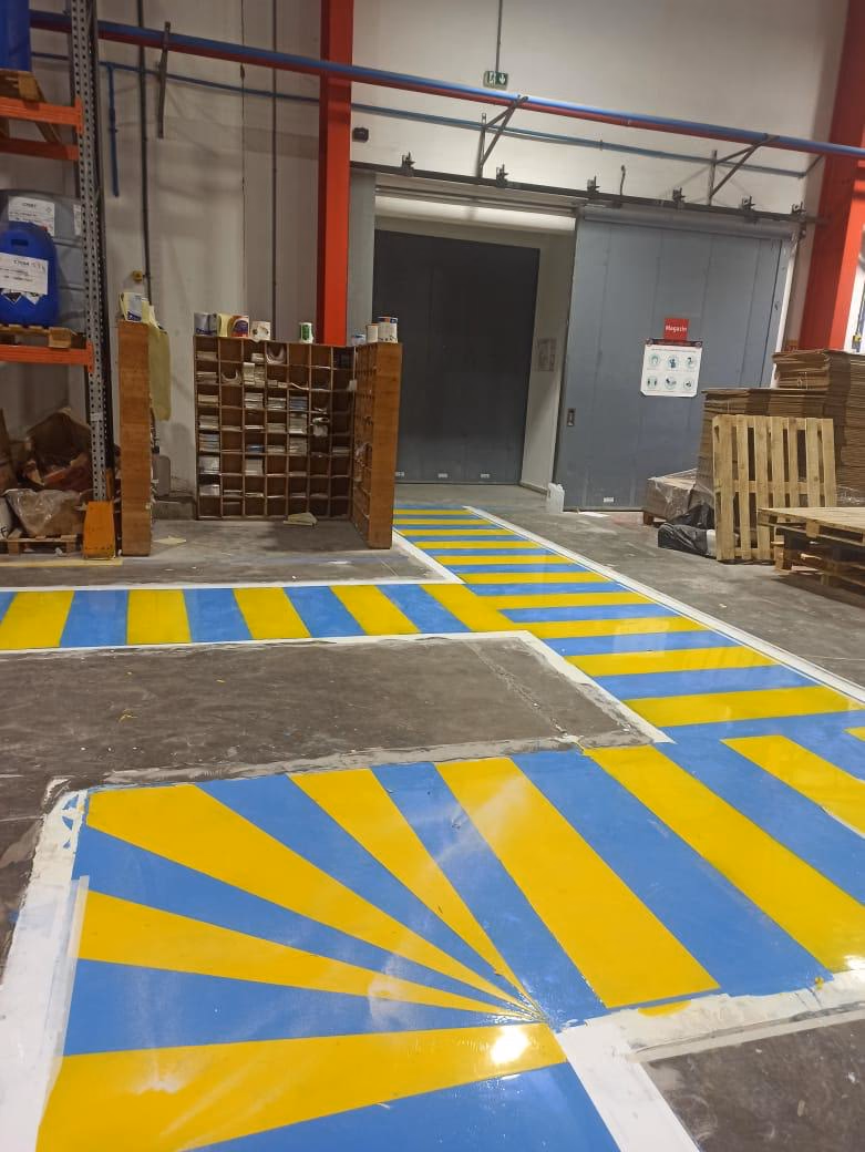 2MIC : Zone de sécurité en éventail jaune et bleu
