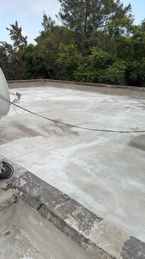Ambassade du Pakistan : Relevés d'étanchéité en bordure de terrasse